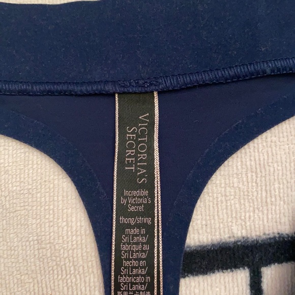💥Last one!💥Victoria’s Secret seamless thong - Picture 2 of 2